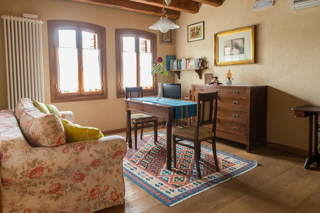 Villa Fratta San Zenone Стая снимка